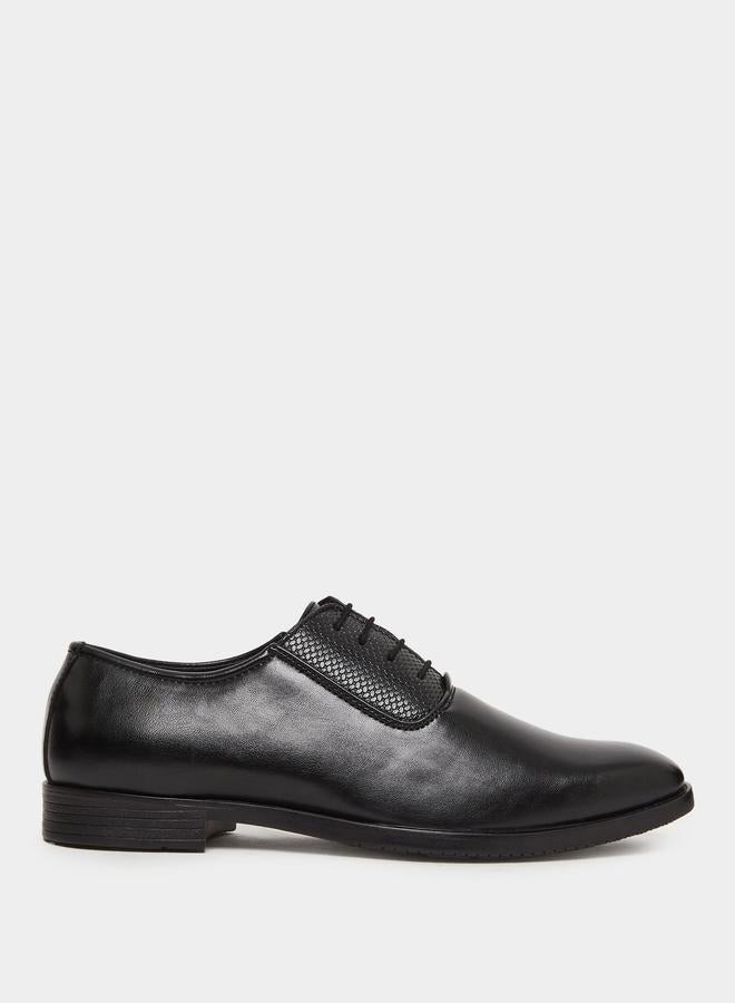 Styli Men Black Leather Oxford Shoes - Image 1
